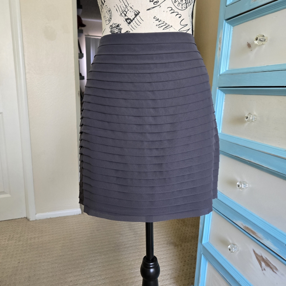 Banana Republic Dark Gray Pleated Pencil Skirt